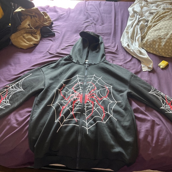 Spider Hoodie - Picture 1 of 2